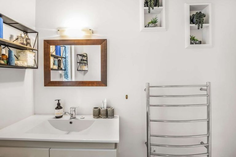 Photo of property in 28 Wharfe Street, South Hill, Oamaru, 9400