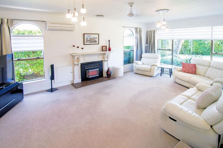 Photo of property in 15 Chamberlain Road, Masterton, 5810