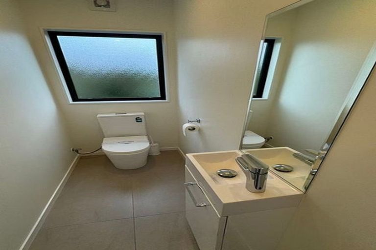 Photo of property in 11 Apple Lane, Henderson, Auckland, 0610