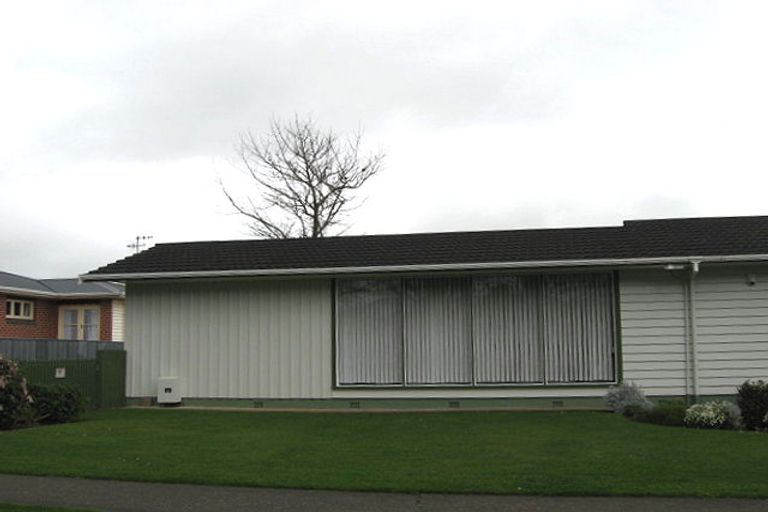 Photo of property in 23 Fairfield Road, Levin, 5510