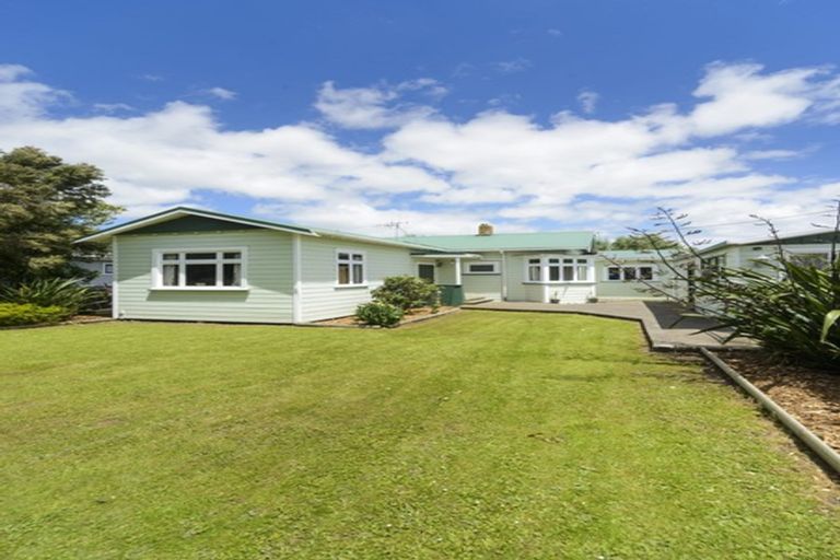 Photo of property in 44 Sherwill Street, Feilding, 4702