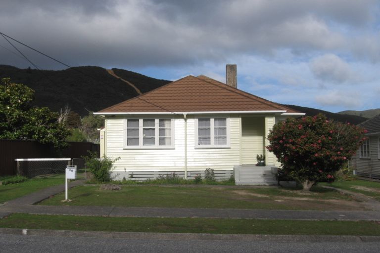 Photo of property in 36 Langford Street, Naenae, Lower Hutt, 5011