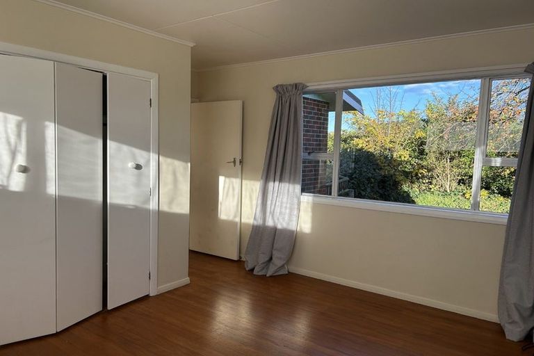 Photo of property in 31 Oxford Street, Martinborough, 5711