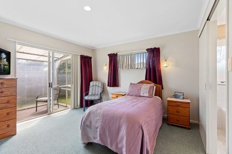 Photo of property in 17 Sandhurst Drive, Papamoa Beach, Papamoa, 3118