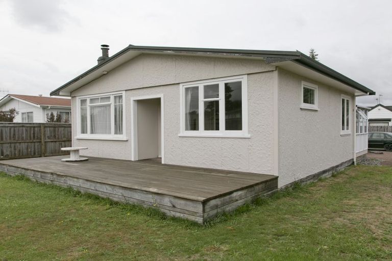 Photo of property in 30 Rotokawa Street, Taupo, 3330