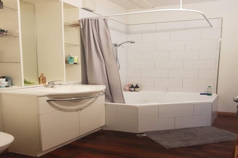 Photo of property in 20 Egmont Street, Te Aro, Wellington, 6011