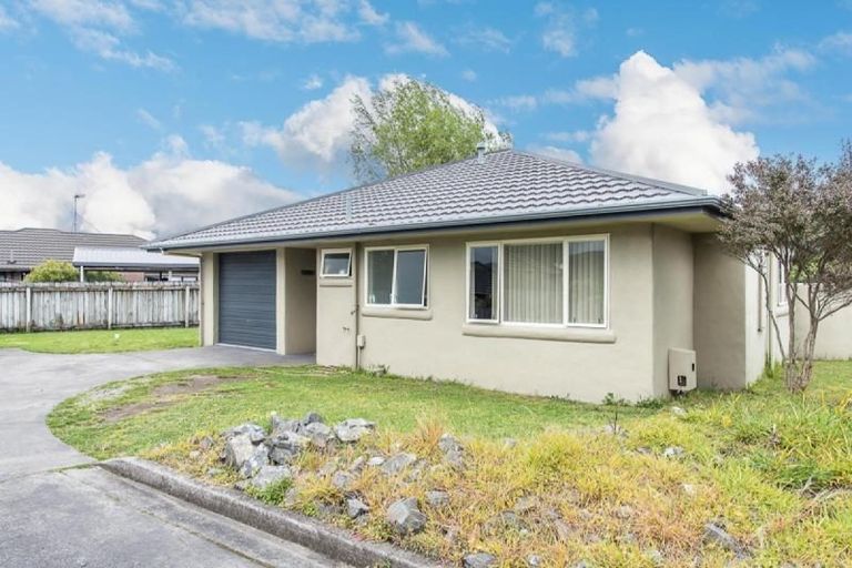 Photo of property in 105 Makarini Street, Paraparaumu, 5032