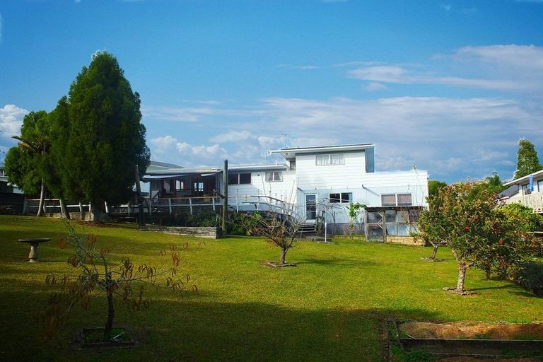 Photo of property in 8 West View Crescent, Onerahi, Whangarei, 0110