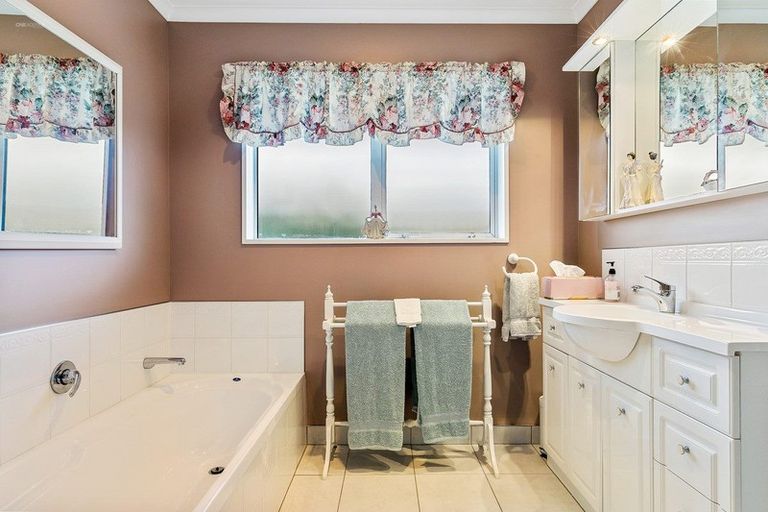 Photo of property in 24 Magnolia Boulevard, Kaiapoi, 7630