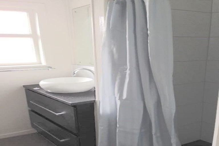 Photo of property in 20 Ronald Place, Manurewa, Auckland, 2102