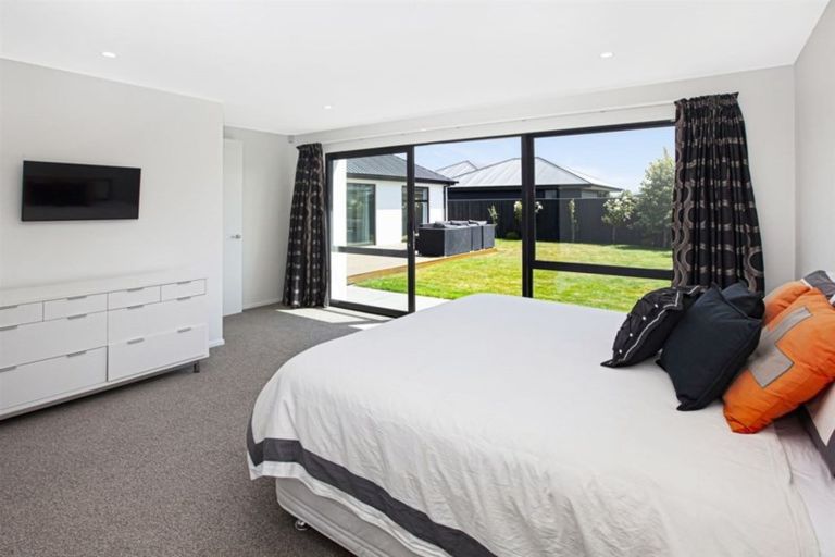 Photo of property in 45 Grayshott Avenue, Casebrook, Christchurch, 8051