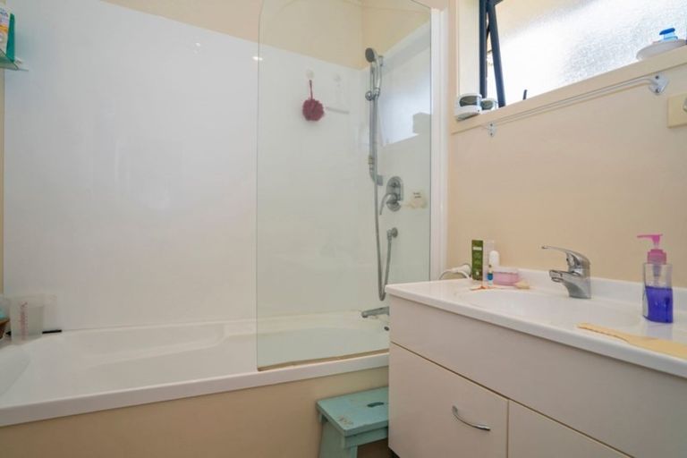 Photo of property in 2 Mayfair Close, Whitianga, 3510