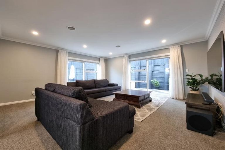 Photo of property in 25 Sandybrow, Churton Park, Wellington, 6037