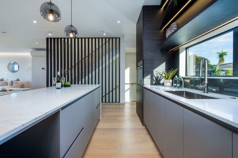 Photo of property in 12a Kowhai Road, Campbells Bay, Auckland, 0630