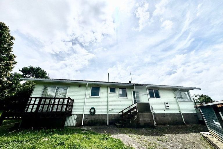 Photo of property in 52 Roick Parade, Glen Eden, Auckland, 0602