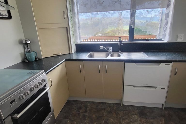 Photo of property in 1 Watts Street, Waipawa, 4210