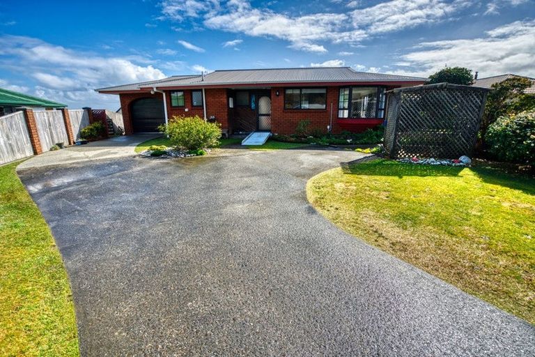 Photo of property in 18 Parfitt Place, Greymouth, 7805