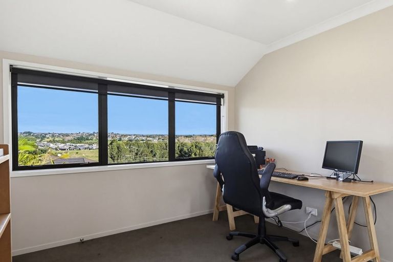 Photo of property in 64 Sereno Vista, Bellevue, Tauranga, 3110