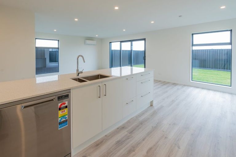 Photo of property in 48 Mcgarry Drive, Kaiapoi, 7630