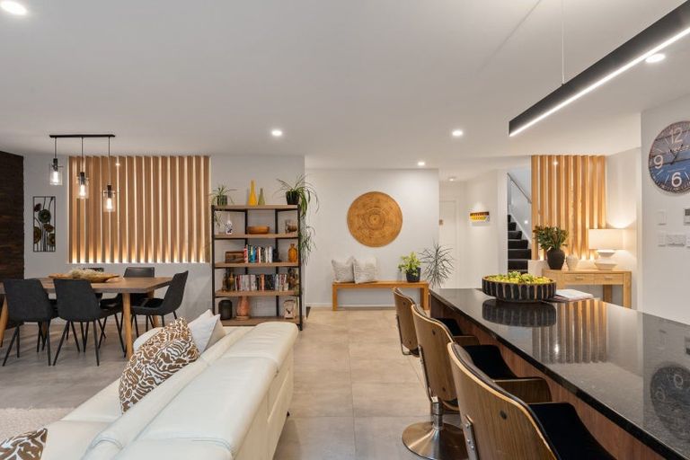 Photo of property in 5 Riroriro Close, Crofton Downs, Wellington, 6035