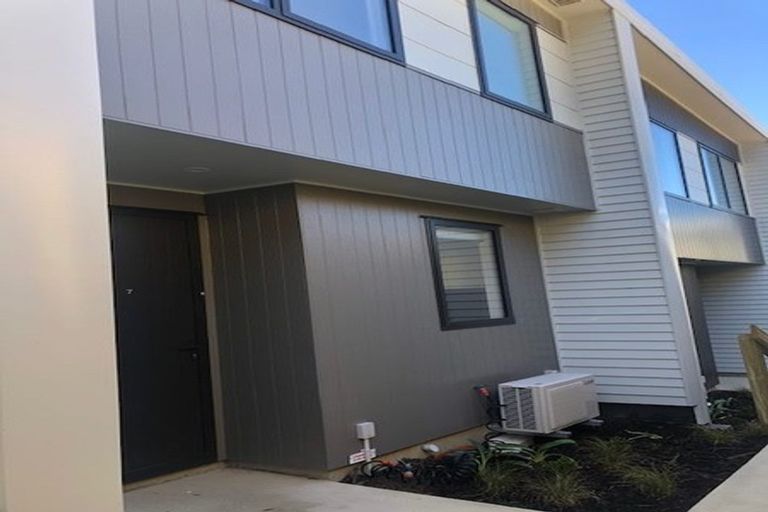 Photo of property in 7/52 High Street, Island Bay, Wellington, 6023