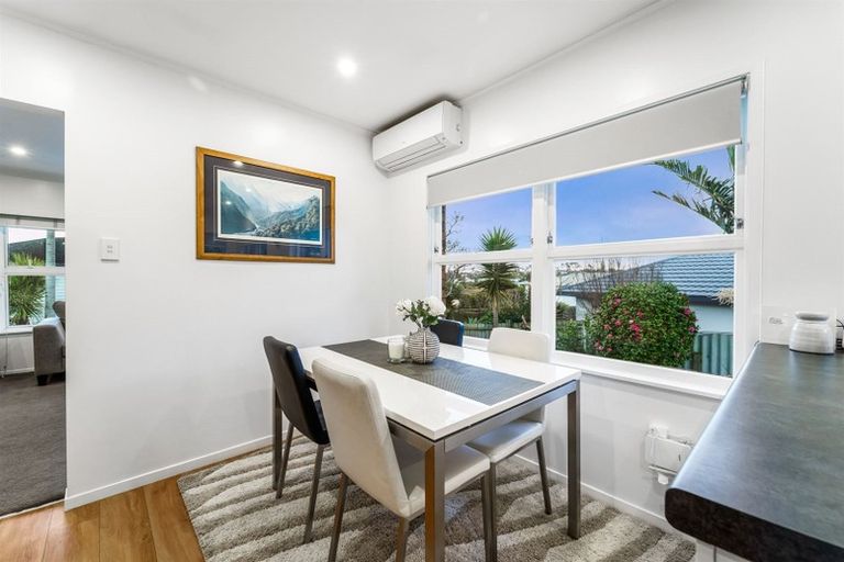 Photo of property in 3/3 Marsh Avenue, Forrest Hill, Auckland, 0620