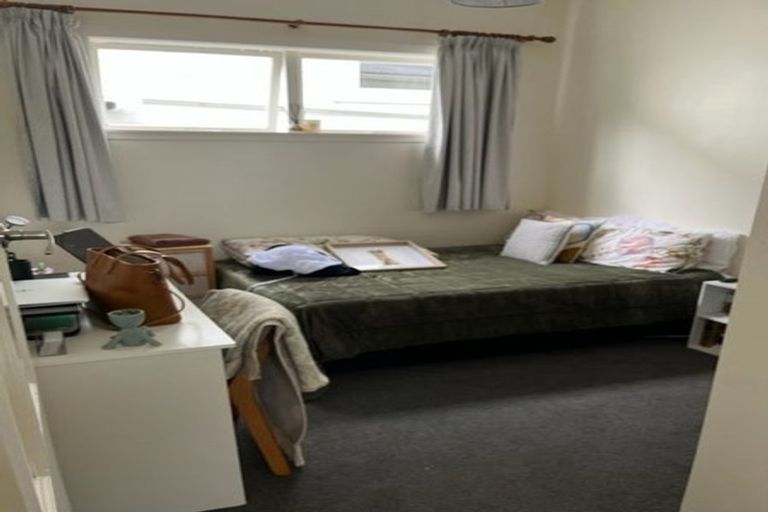 Photo of property in 40 Todman Street, Brooklyn, Wellington, 6021