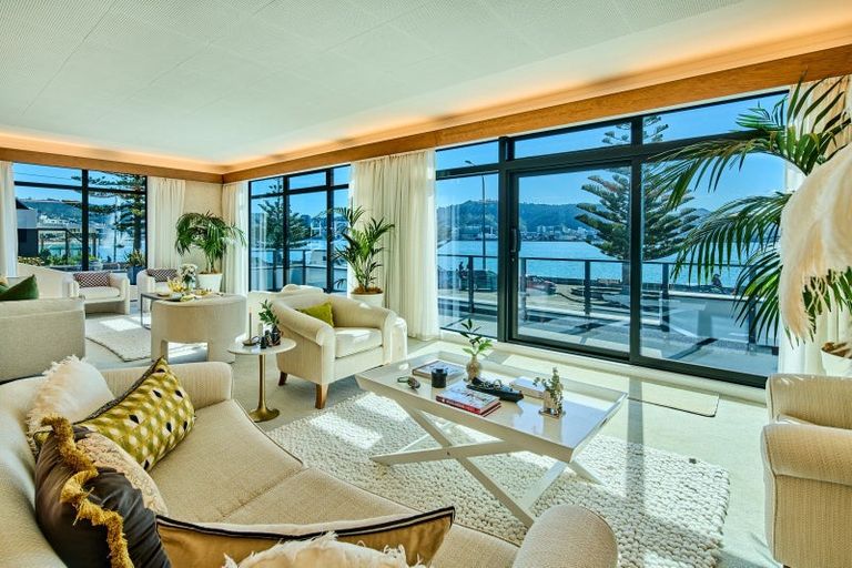 Photo of property in 338 Oriental Parade, Oriental Bay, Wellington, 6011