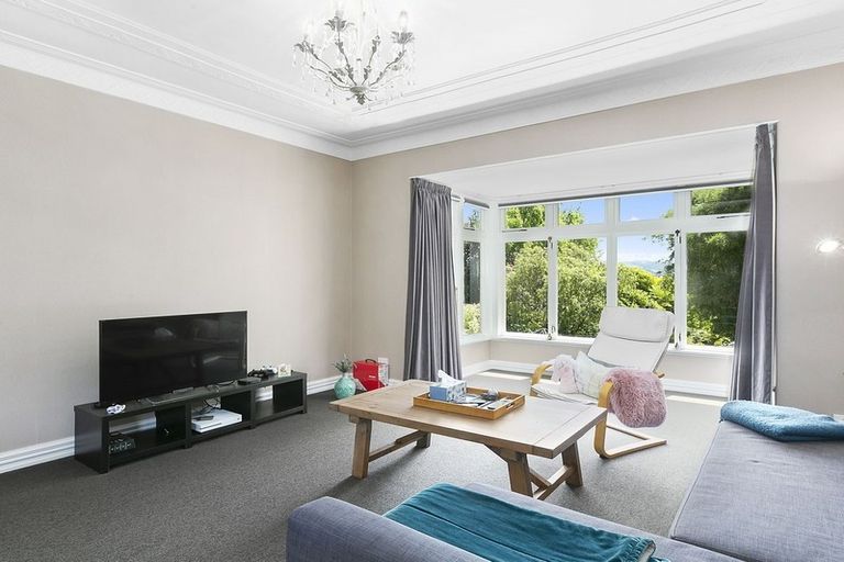 Photo of property in 160 Gladstone Road North, Mosgiel, 9024