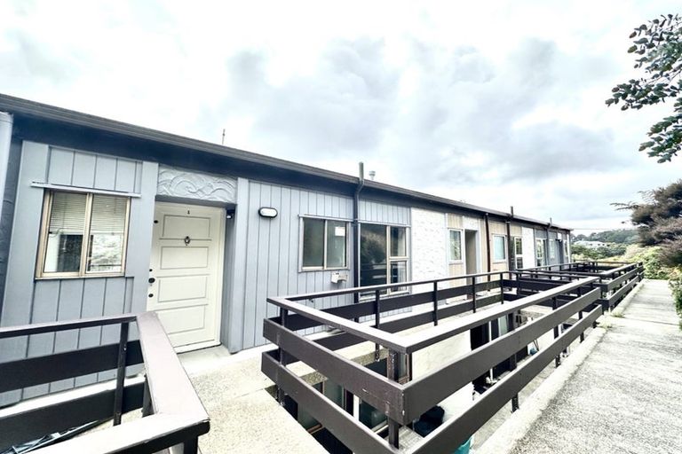 Photo of property in 17f1 Wrights Hill Road, Karori, Wellington, 6012