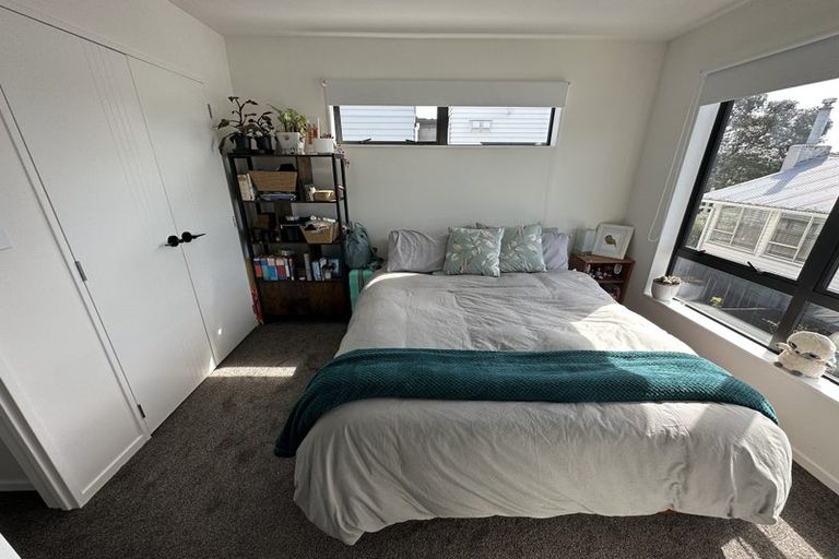 Photo of property in 6/5 Hikurangi Street, Te Atatu Peninsula, Auckland, 0610