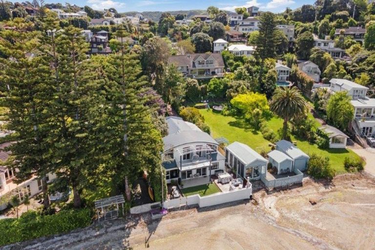 Photo of property in 85 Paremata Road, Paremata, Porirua, 5024