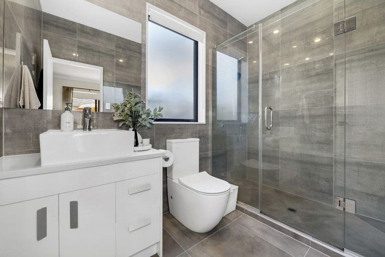 Photo of property in 8 Lavey Road, Flat Bush, Auckland, 2019