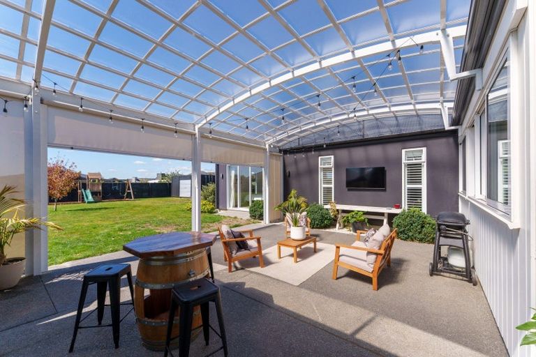 Photo of property in 10 Silver Peaks Drive, West Melton, 7618