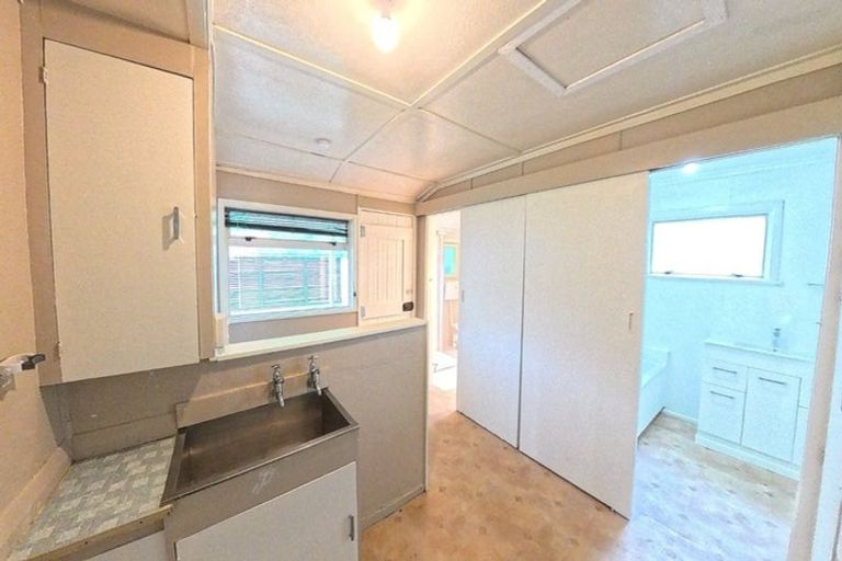 Photo of property in 4 Wood Street, Takaro, Palmerston North, 4410