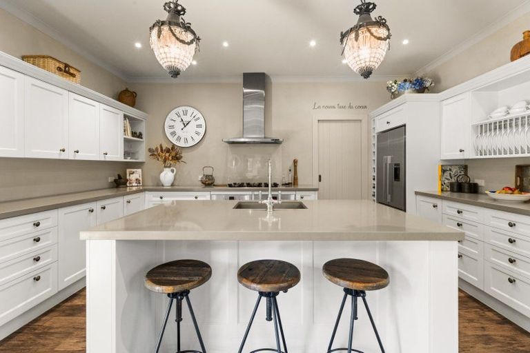 Photo of property in 99 Kent Terrace, Taradale, Napier, 4112