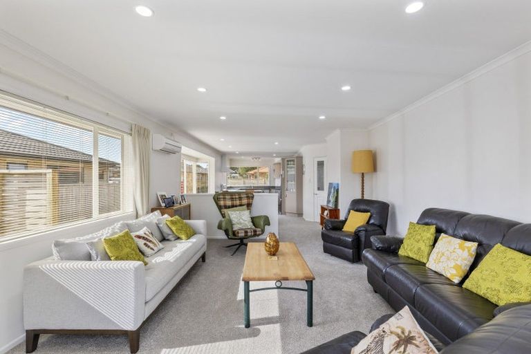 Photo of property in 112b Govett Avenue, Frankleigh Park, New Plymouth, 4310