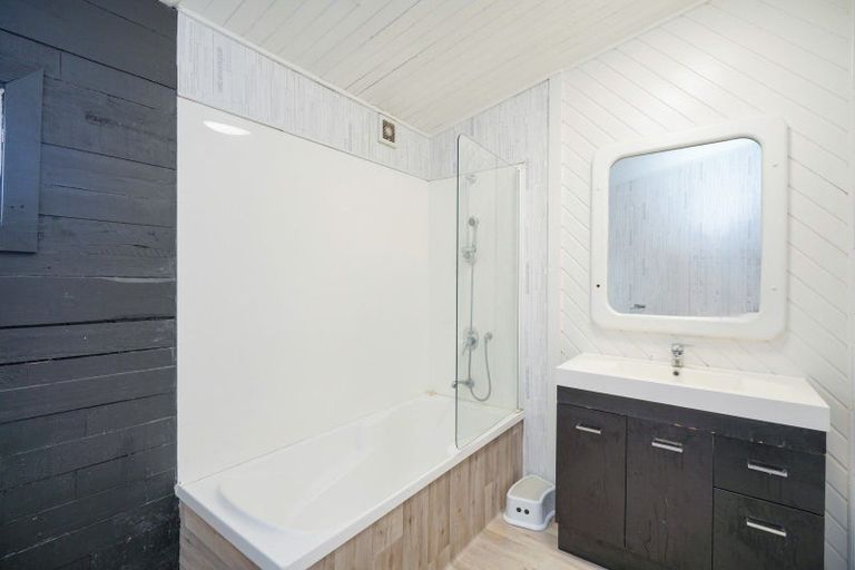 Photo of property in 83 Robertson Street, Richmond, Invercargill, 9810