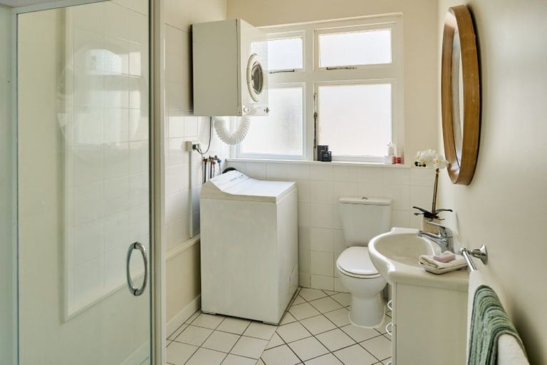 Photo of property in 1u3 Rixon Grove, Mount Victoria, Wellington, 6011