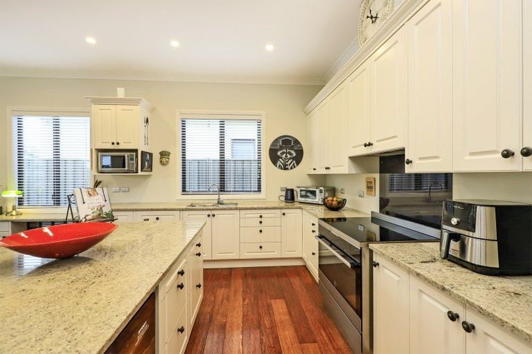 Photo of property in 16 Hunter Drive, Awatoto, Napier, 4110