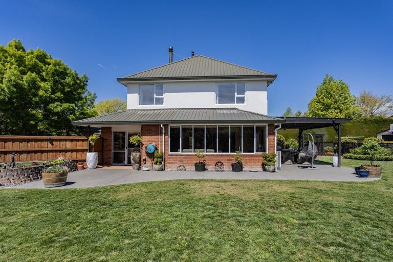Photo of property in 6 Fairview Briars, Rangiora, 7400