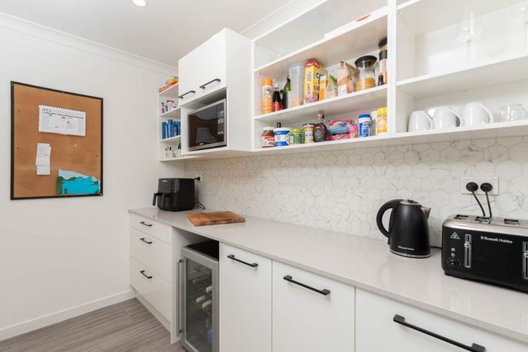 Photo of property in 119 Melksham Drive, Churton Park, Wellington, 6037