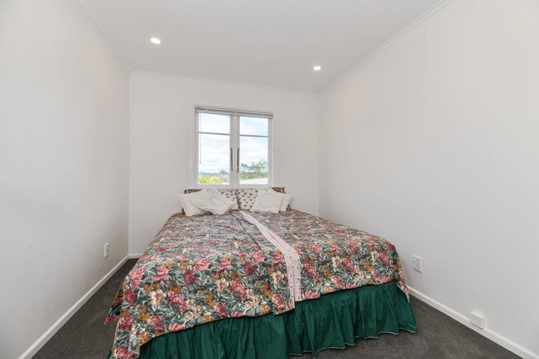 Photo of property in 52 Don Buck Road, Massey, Auckland, 0614