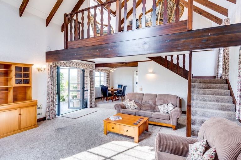 Photo of property in 78 Churchill Drive, Taradale, Napier, 4112