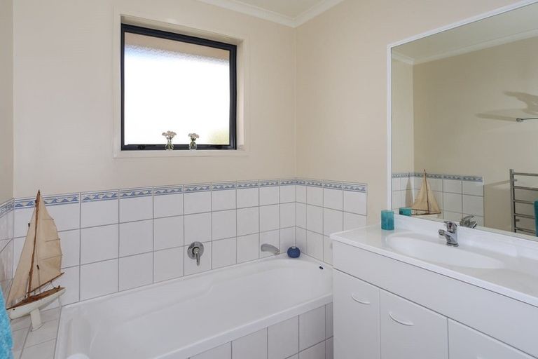 Photo of property in 98 Reynolds Road, Pukekohe, 2120