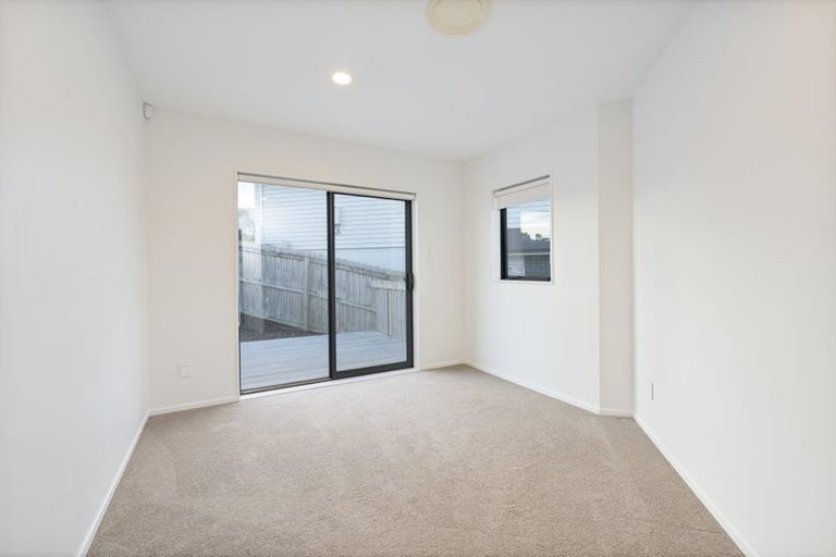 Photo of property in 55 Platinum Rise, Ranui, Auckland, 0612