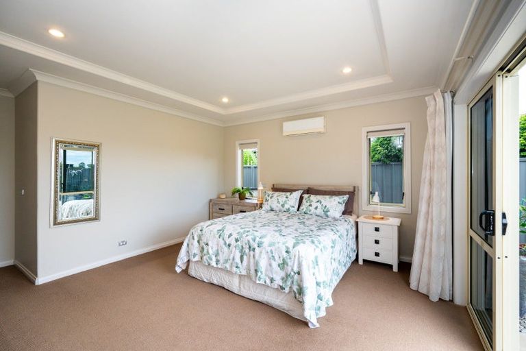 Photo of property in Heynes Place, 14 Heynes Place, Clive, 4102
