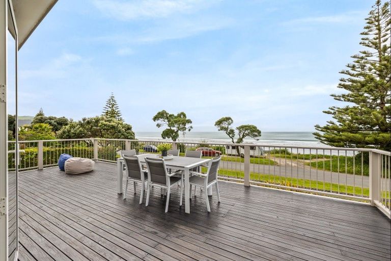 Photo of property in 16 Cathedral Road, Gore Bay, Cheviot, 7383