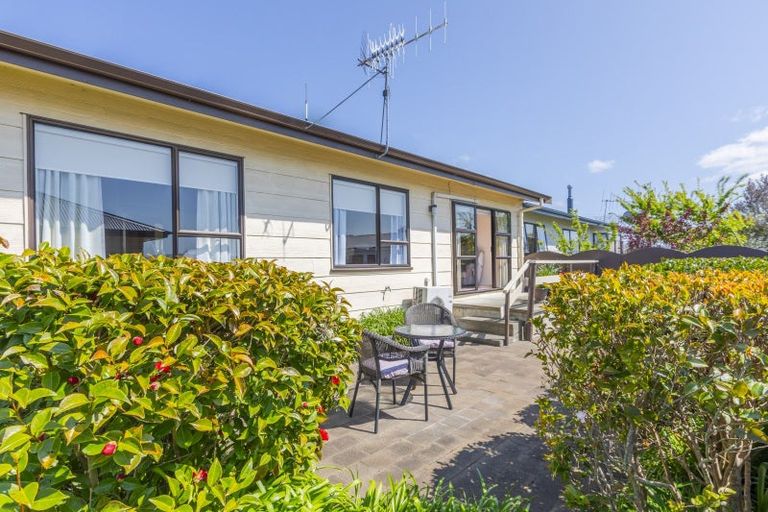 Photo of property in 2/16 Wellington Road, Waipukurau, 4200