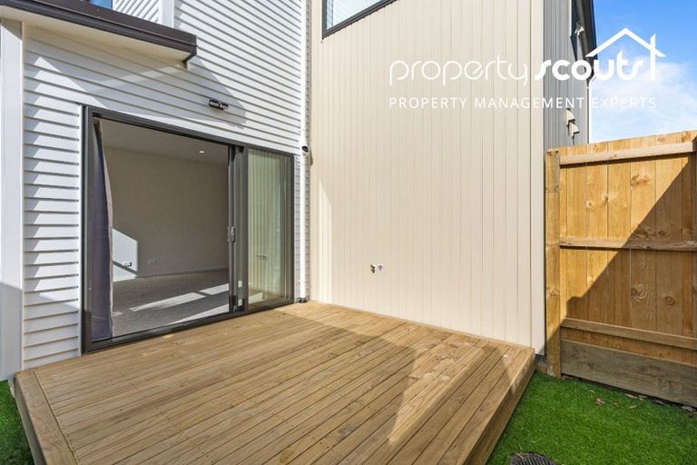 Photo of property in 11/116 Colwill Road, Massey, Auckland, 0614